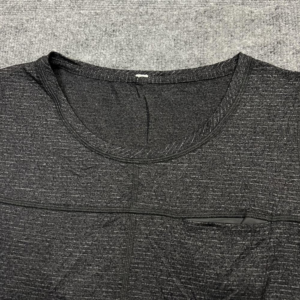 Lululemon Shirt Womens Medium Gray Short Sleeve Scoop Neck Athletic Workout Top